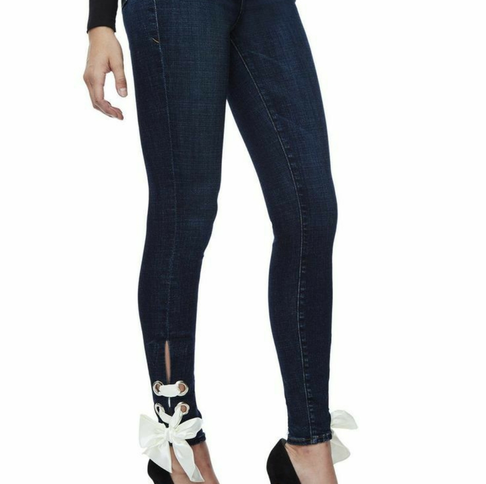 Good American Good Waist Jeans